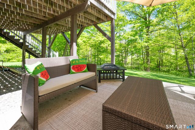 20 Judith Drive, Danbury, CT 06811