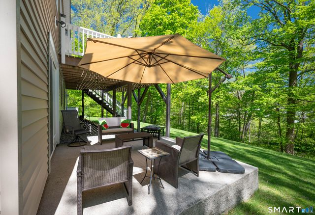 20 Judith Drive, Danbury, CT 06811