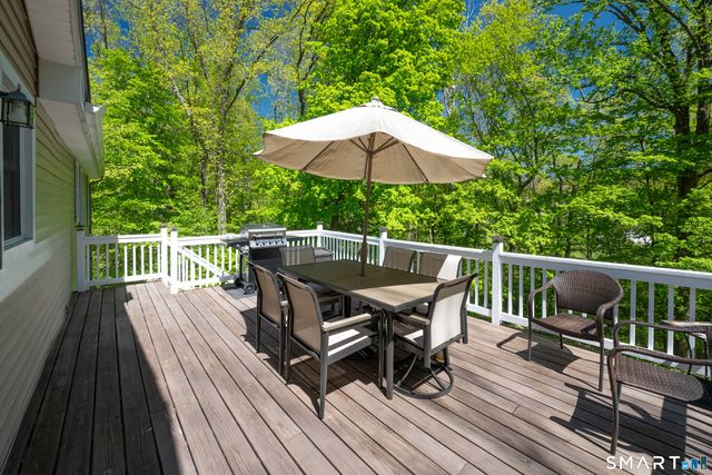 20 Judith Drive, Danbury, CT 06811