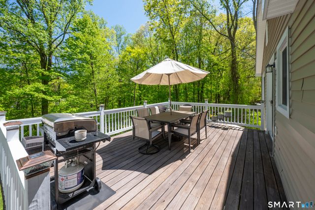 20 Judith Drive, Danbury, CT 06811