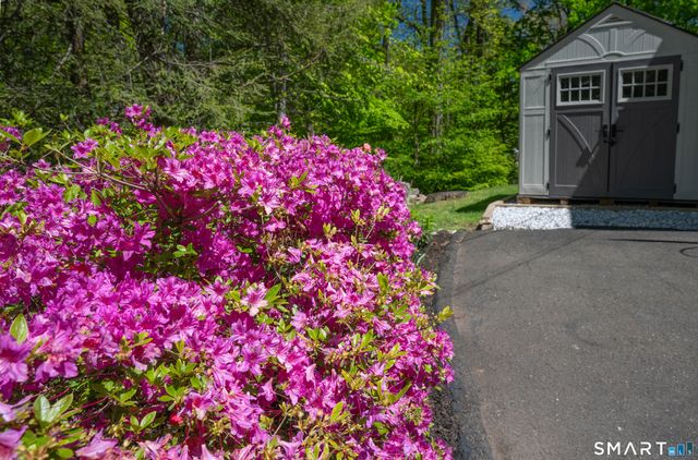 20 Judith Drive, Danbury, CT 06811