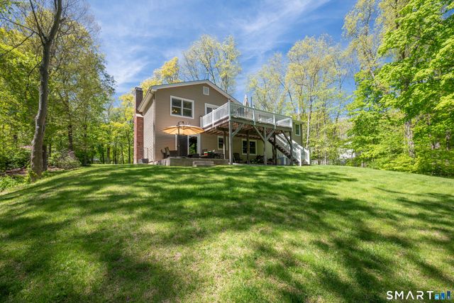 20 Judith Drive, Danbury, CT 06811