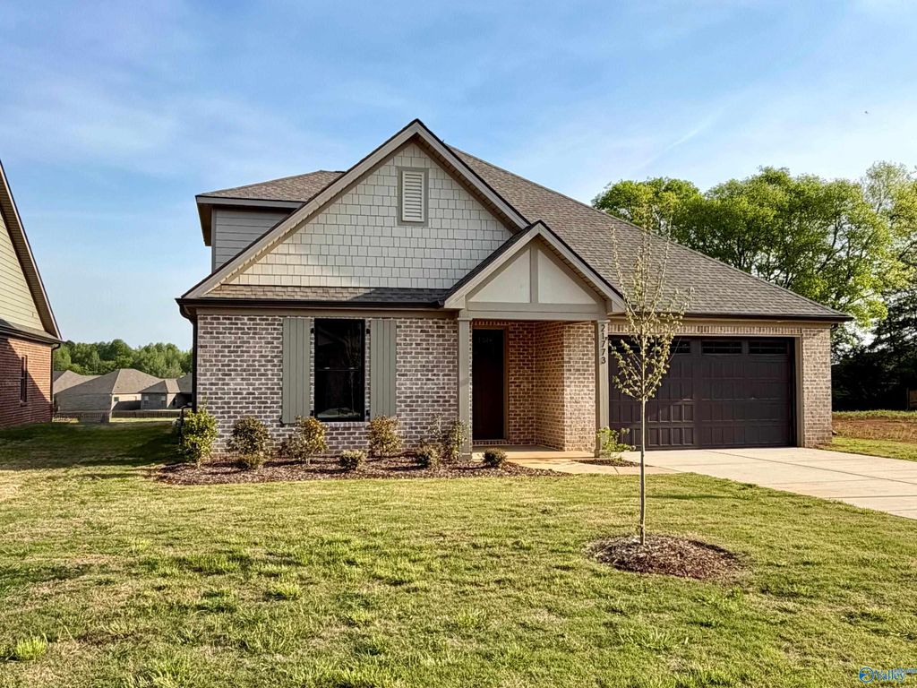 21773 Hemlock Drive, Athens, AL 35613