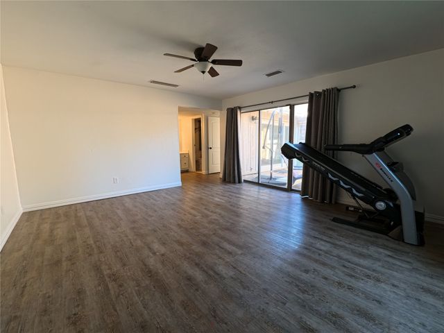 1738 Hartford Drive, Carrollton, TX 75007