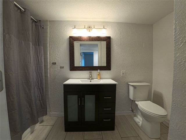 1738 Hartford Drive, Carrollton, TX 75007