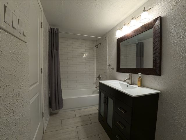 1738 Hartford Drive, Carrollton, TX 75007