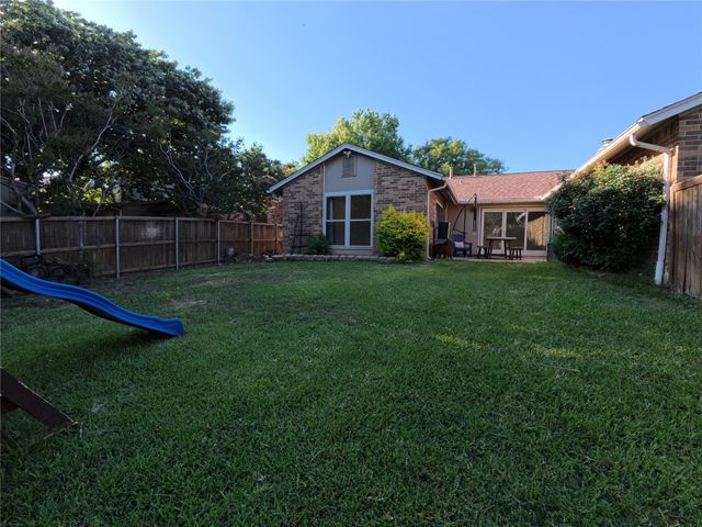 1738 Hartford Drive, Carrollton, TX 75007