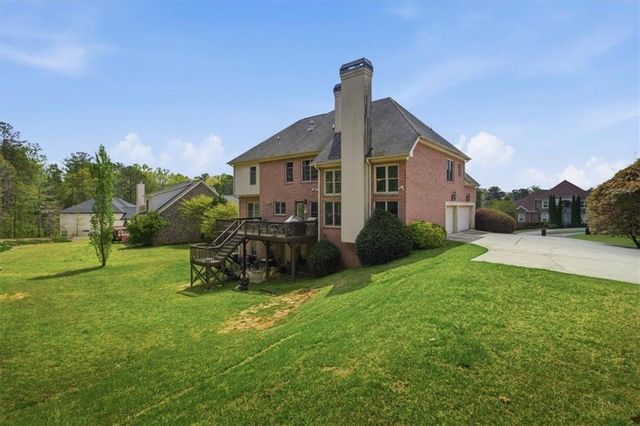 832 Dolly Avenue, Atlanta, GA 30331