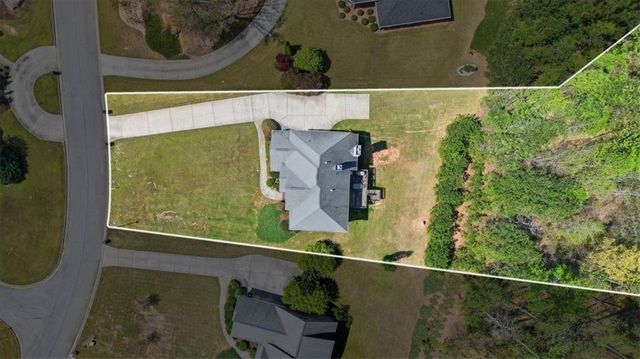 832 Dolly Avenue, Atlanta, GA 30331