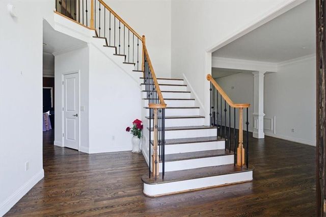 832 Dolly Avenue, Atlanta, GA 30331