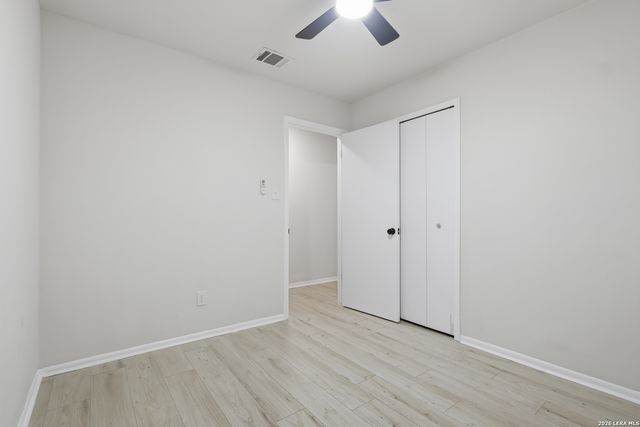 6026 Patrick Henry St, San Antonio, TX 78233