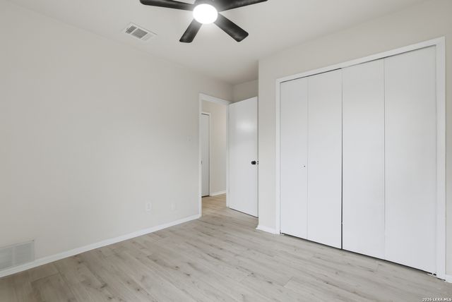 6026 Patrick Henry St, San Antonio, TX 78233