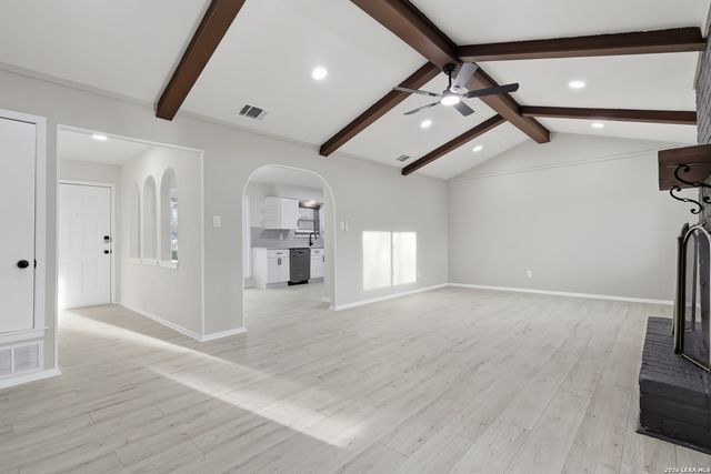 6026 Patrick Henry St, San Antonio, TX 78233