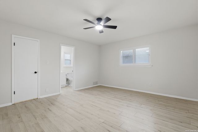 6026 Patrick Henry St, San Antonio, TX 78233