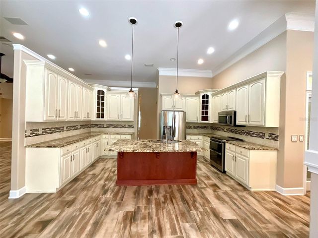 7122 SE 12TH CIRCLE, Ocala, FL 34480