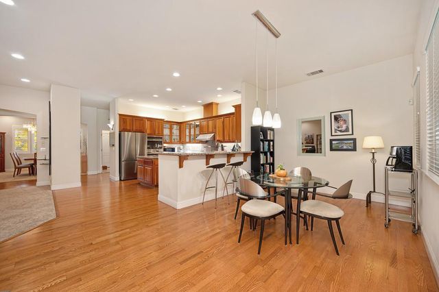 512 Dizmar Ct, Cameron Park, CA 95682