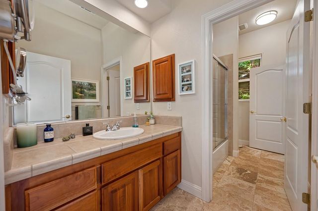 512 Dizmar Ct, Cameron Park, CA 95682