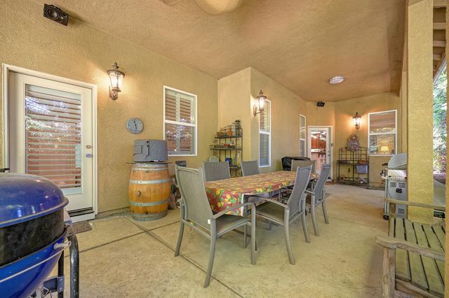 512 Dizmar Ct, Cameron Park, CA 95682