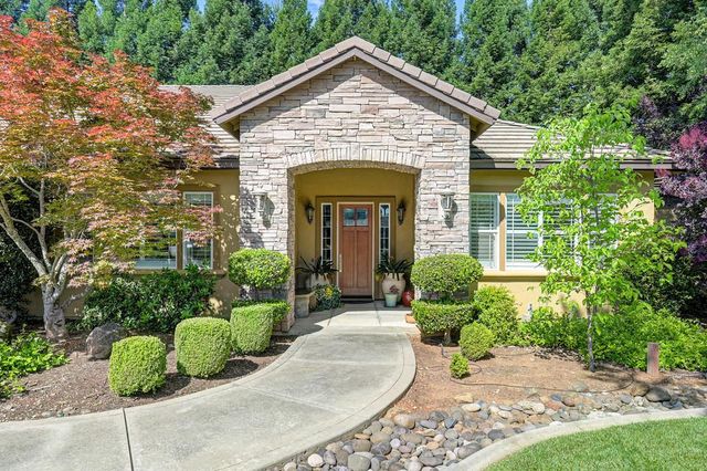 512 Dizmar Ct, Cameron Park, CA 95682