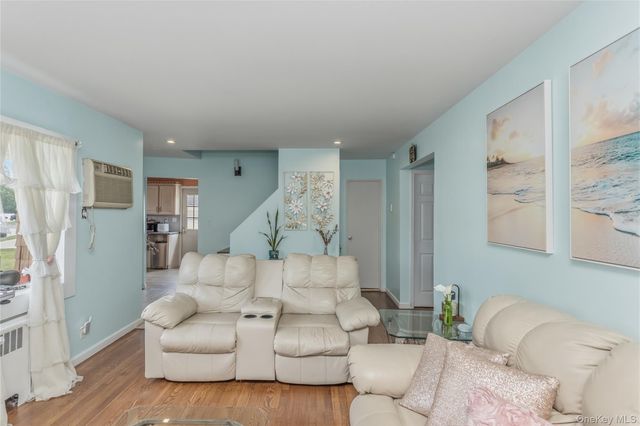 21 Robert Avenue, Massapequa, NY 11758