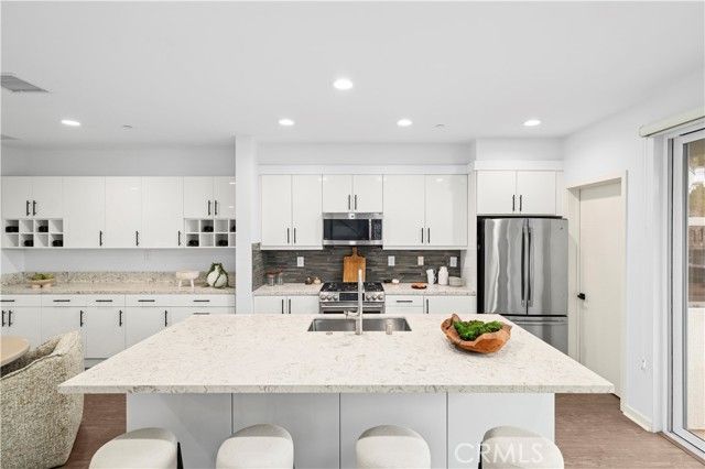 1683 Superior, Costa Mesa, CA 92627