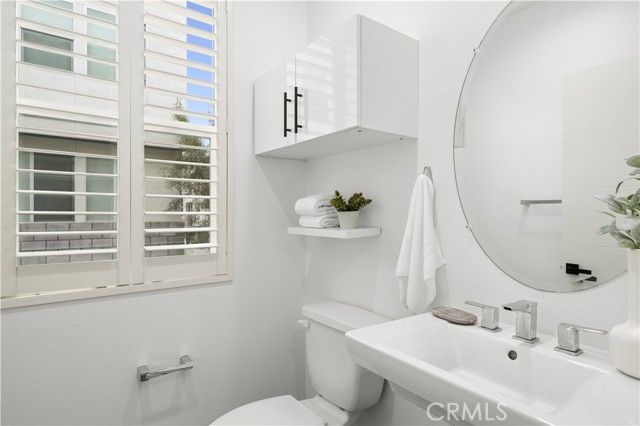 1683 Superior, Costa Mesa, CA 92627