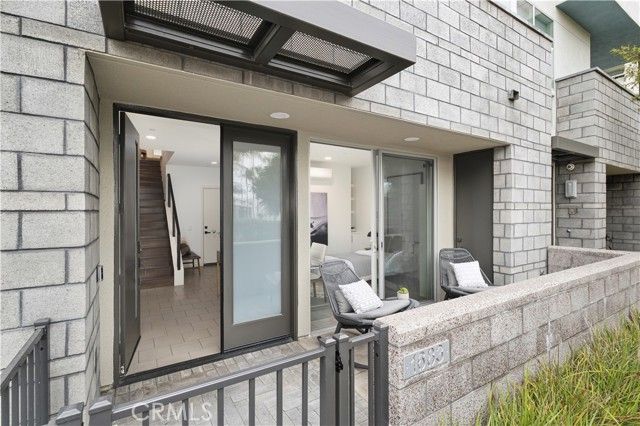 1683 Superior, Costa Mesa, CA 92627