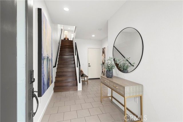 1683 Superior, Costa Mesa, CA 92627