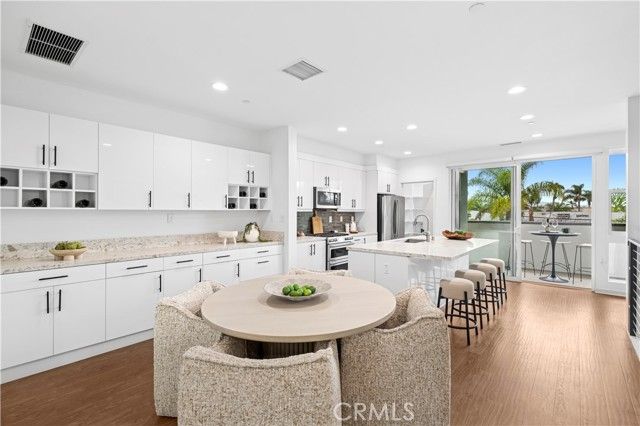 1683 Superior, Costa Mesa, CA 92627