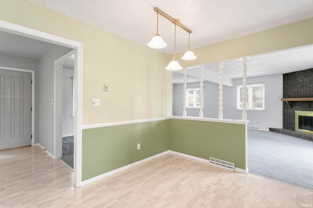 61380 Fellows Street, South Bend, IN 46614