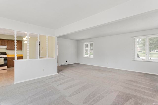61380 Fellows Street, South Bend, IN 46614