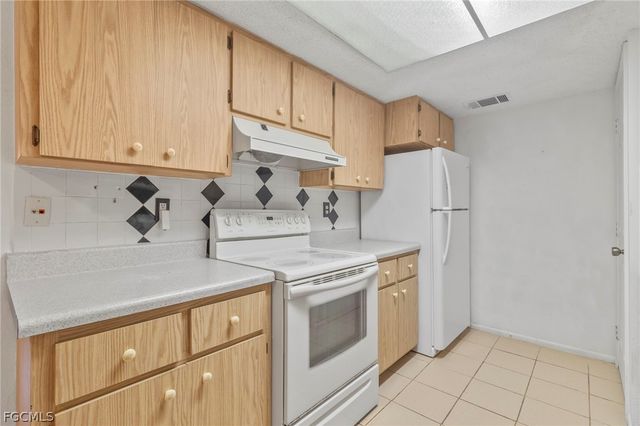 21070 Delake AVE, Port Charlotte, FL 33954