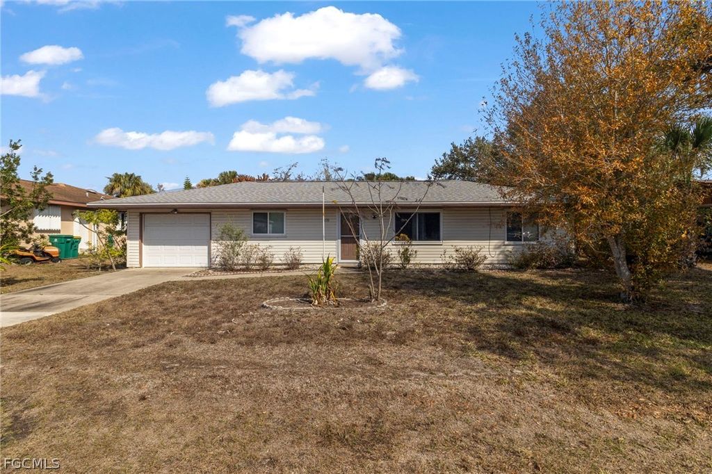 21070 Delake AVE, Port Charlotte, FL 33954