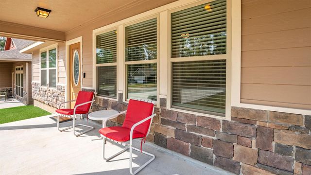 4 Firewood Road, Huntsville, TX 77340