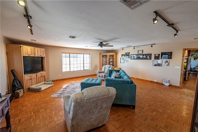 3573 Cheyenne Avenue, Kingman, AZ 86401