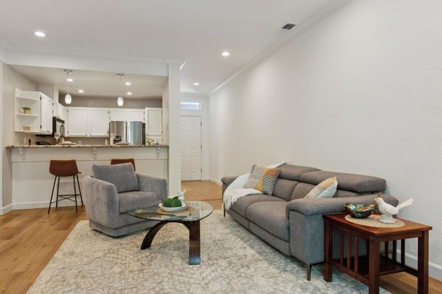 1741 Parkview Green Circle, San Jose, CA 95131