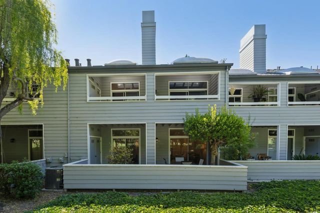 1741 Parkview Green Circle, San Jose, CA 95131