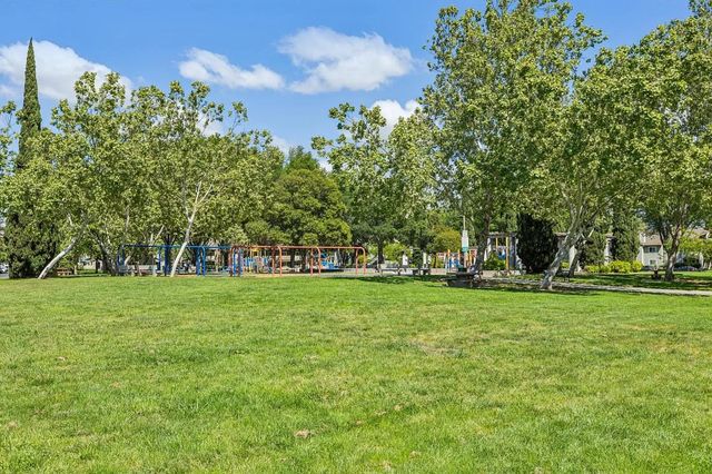 1741 Parkview Green Circle, San Jose, CA 95131