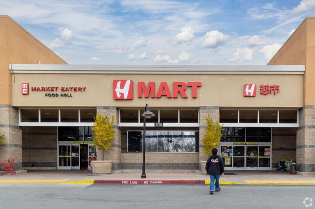 1741 Parkview Green Circle, San Jose, CA 95131