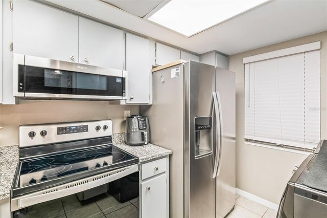 90 HIGHLAND AVENUE S 402, Tarpon Springs, FL 34689