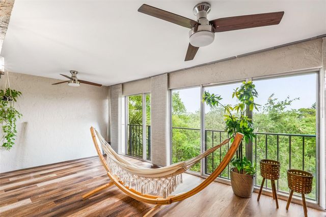 90 HIGHLAND AVENUE S 402, Tarpon Springs, FL 34689