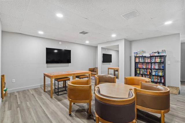 90 HIGHLAND AVENUE S 402, Tarpon Springs, FL 34689