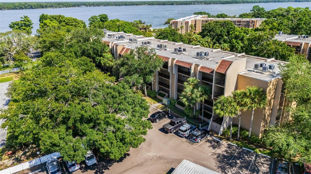 90 HIGHLAND AVENUE S 402, Tarpon Springs, FL 34689