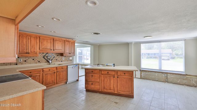 746 Biro Drive, Port Orange, FL 32129