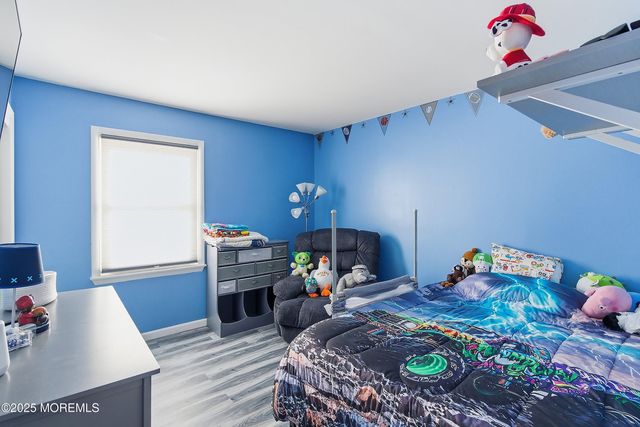 28 Bayberry Court, Howell, NJ 07731