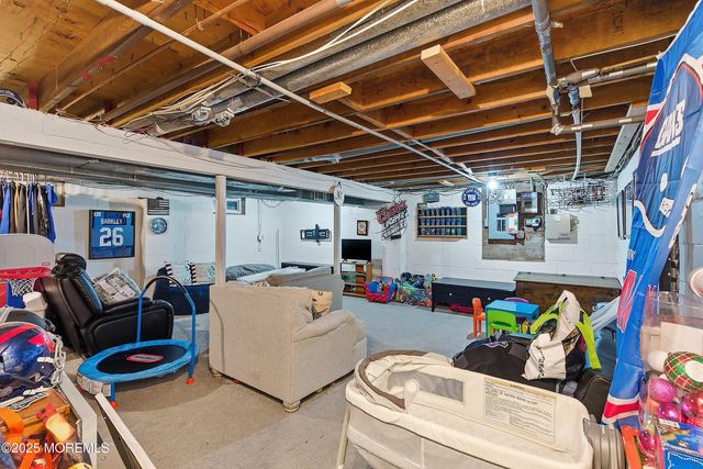 28 Bayberry Court, Howell, NJ 07731