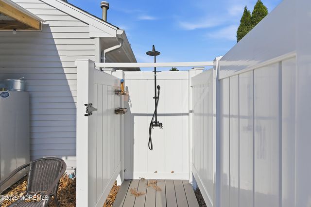 28 Bayberry Court, Howell, NJ 07731