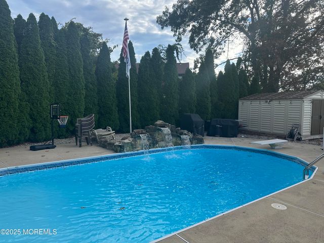 28 Bayberry Court, Howell, NJ 07731