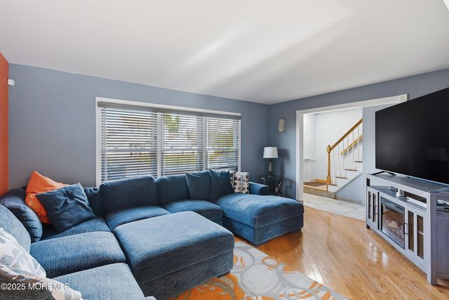 28 Bayberry Court, Howell, NJ 07731