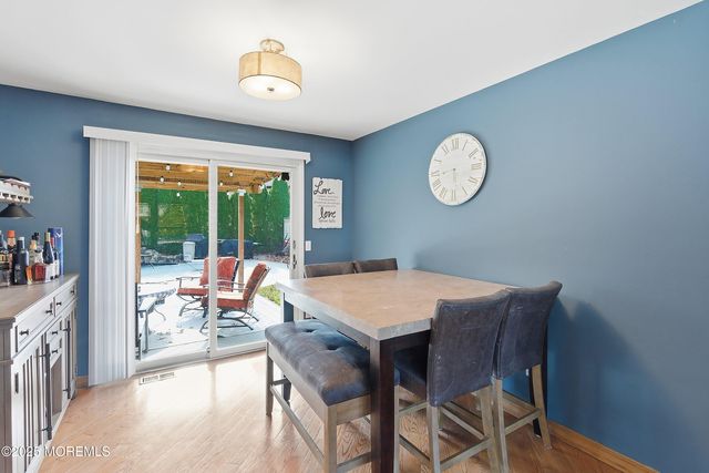 28 Bayberry Court, Howell, NJ 07731